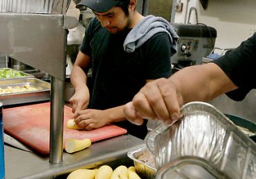 ‘Restaurantes Santuario’ para proteger a los indocumentados en USA